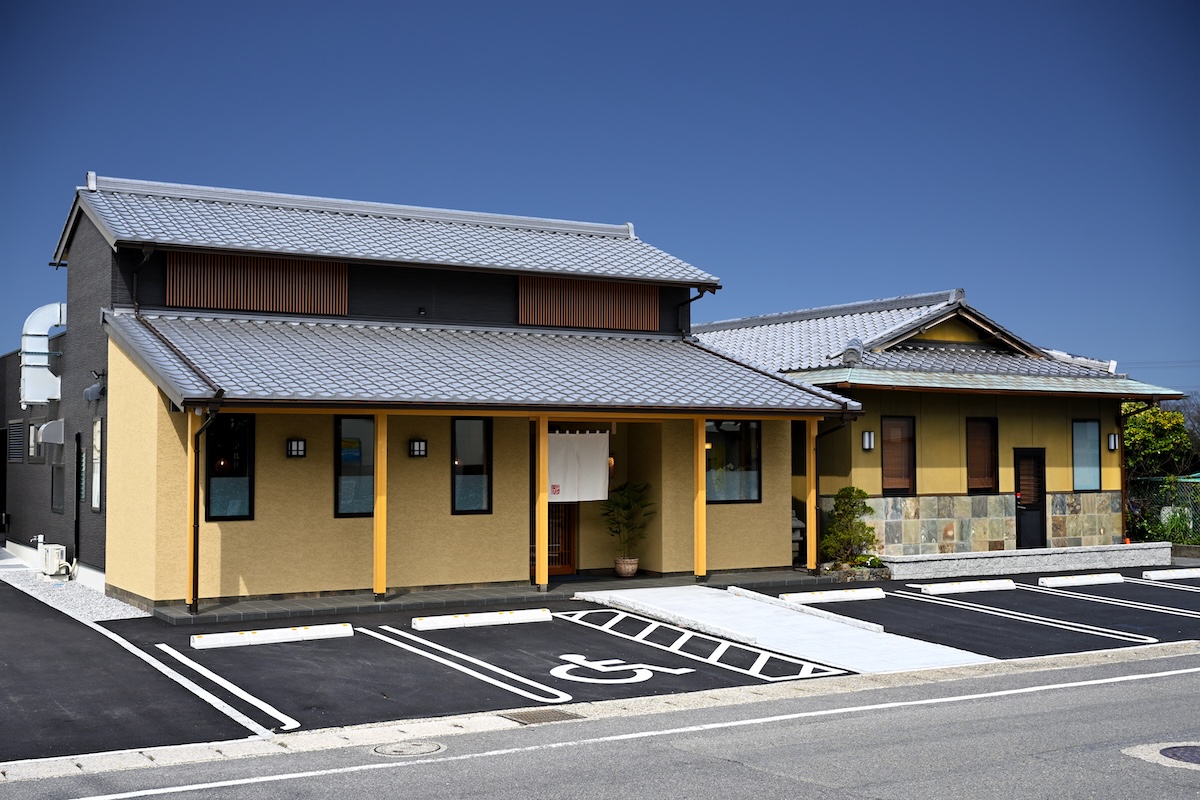 炭焼きうなぎ　新城（シンジョウ）