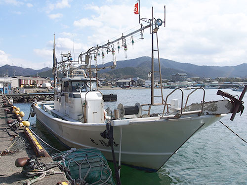 Fukui Fresh Fish Shop and Fishing Boat Keifukumaru