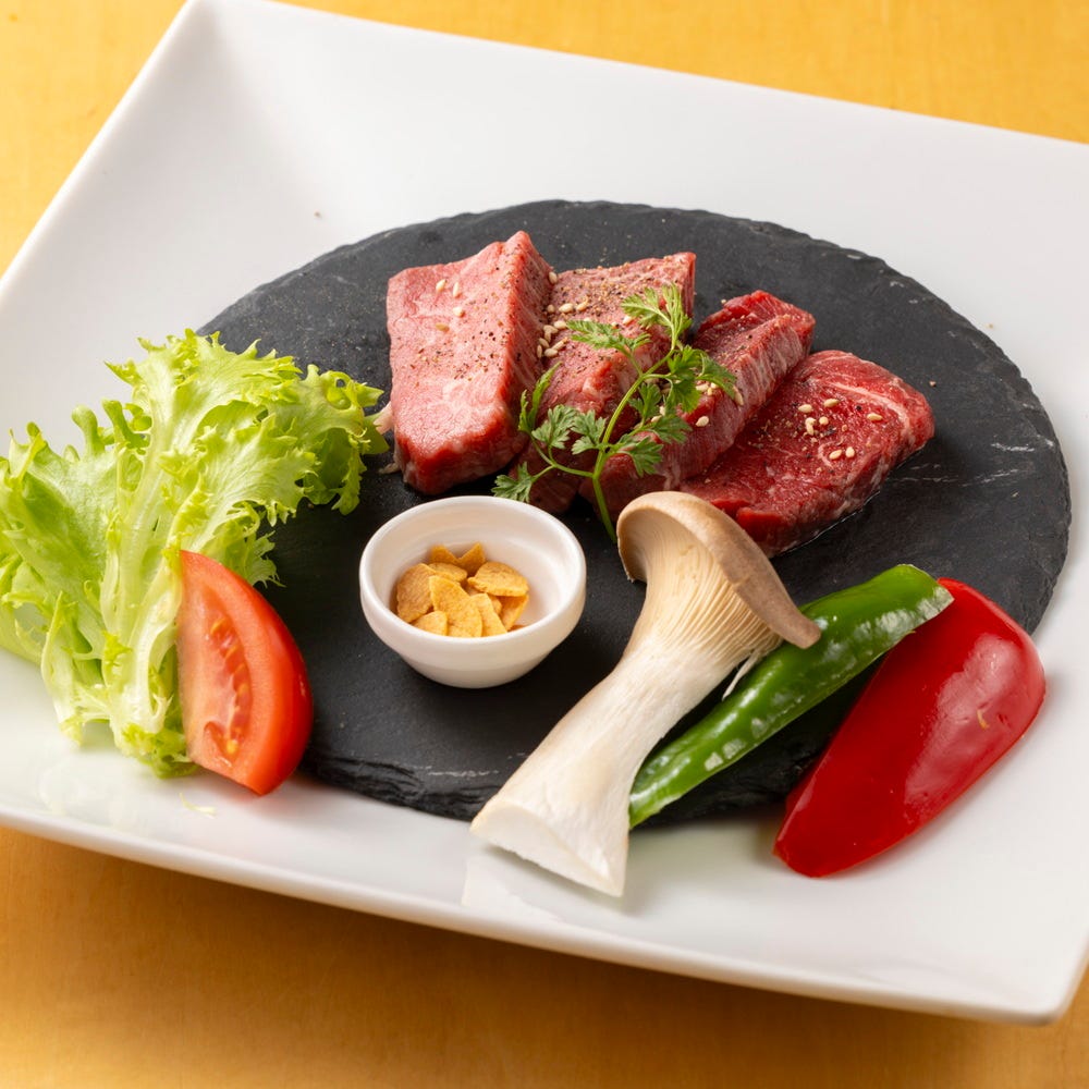 焼肉韓国創作料理店カムサ