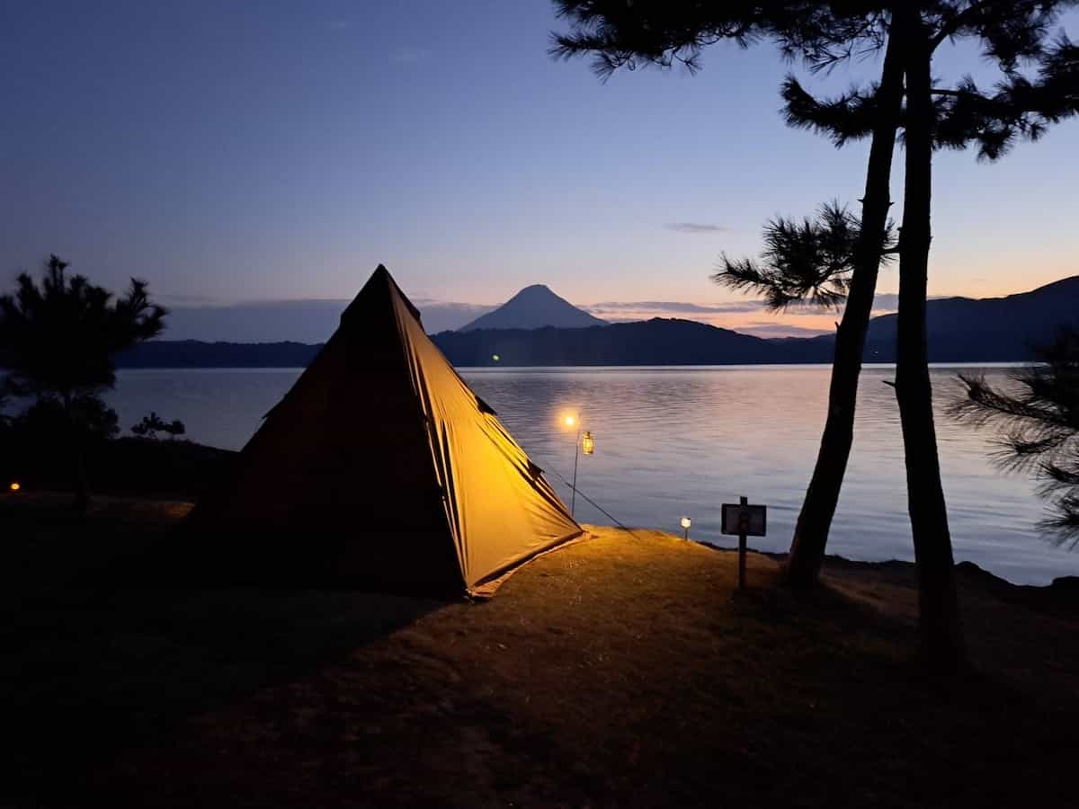 指宿レイクグリーンキャンプ場(えぷろんはうす池田)