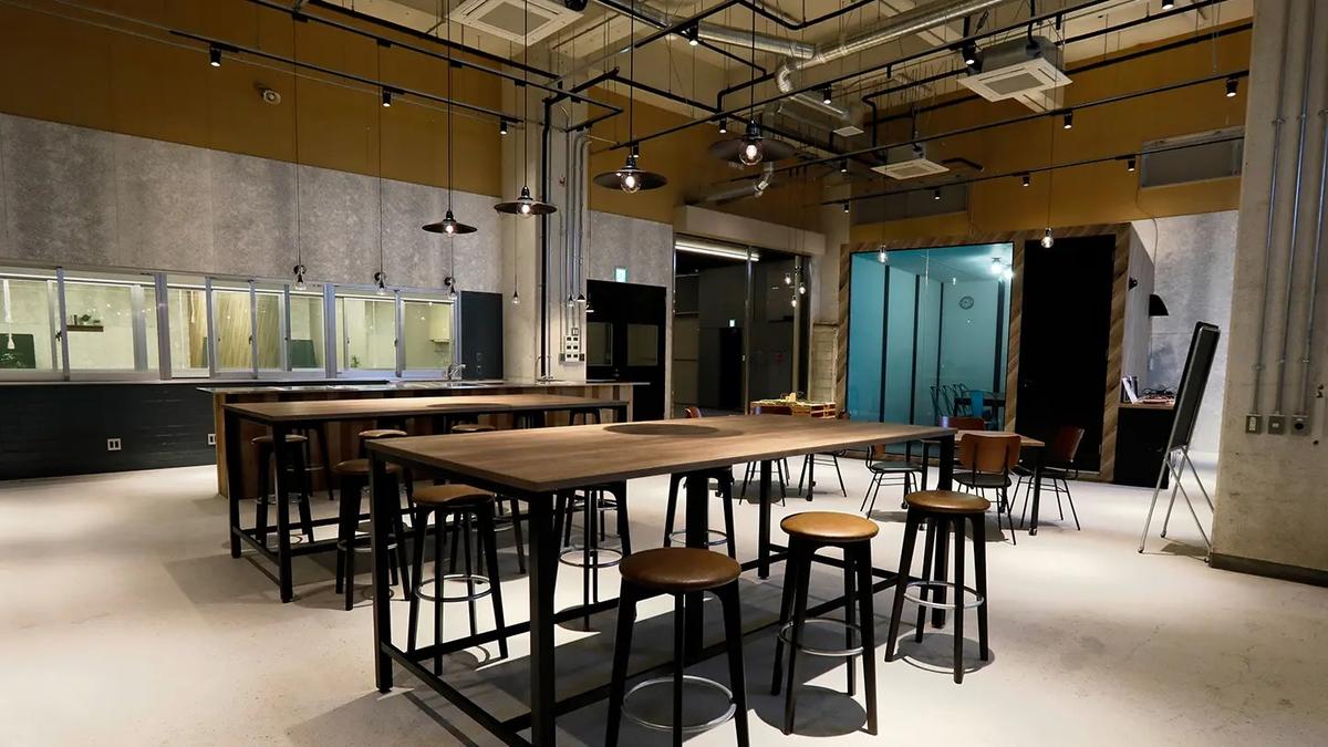 センターオブガレージ