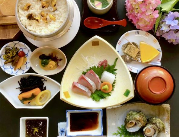 割烹旅館浜幸屋（はまこうや）