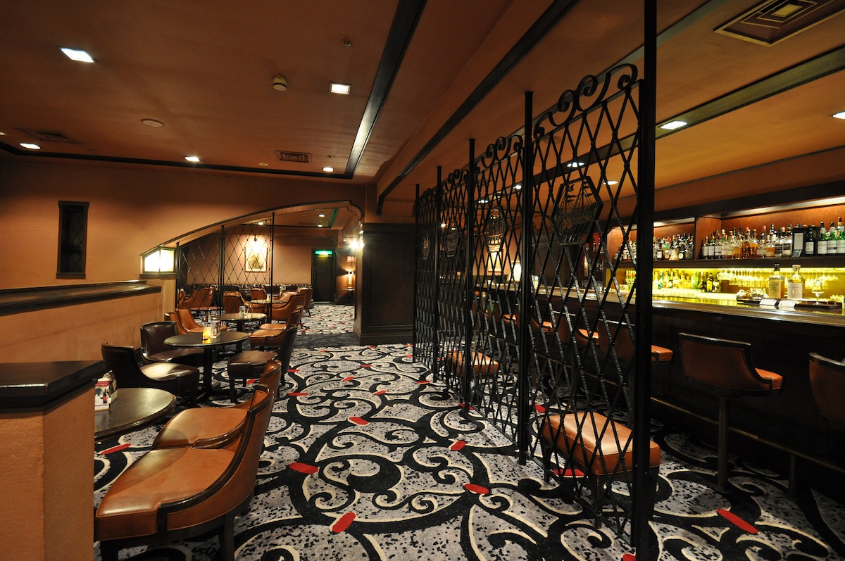 バー　レスタカード