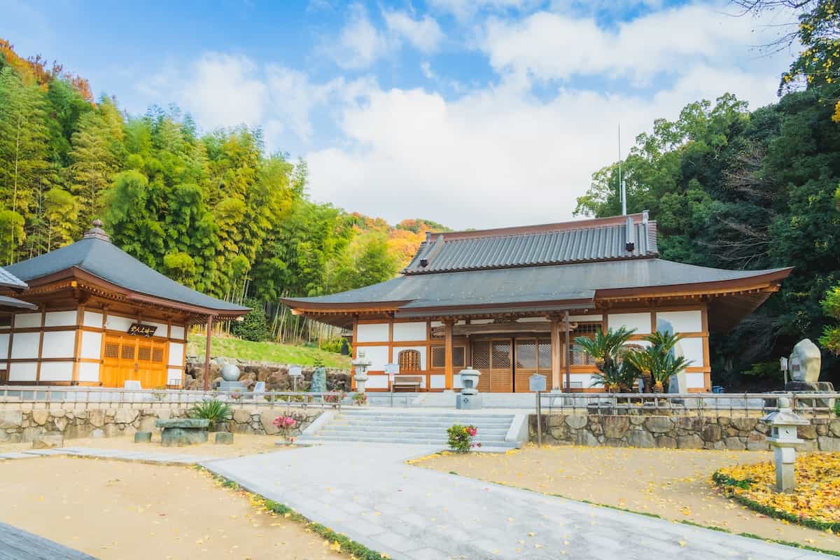 호곤지(宝厳寺)절