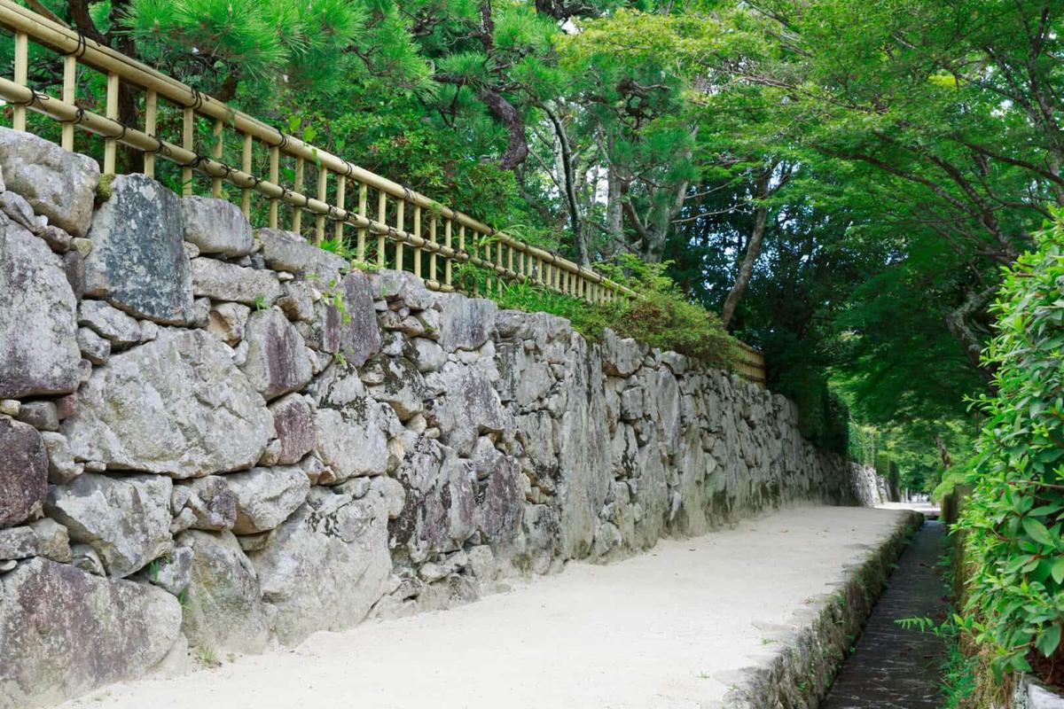 Anoshu-zumi Stone Wall