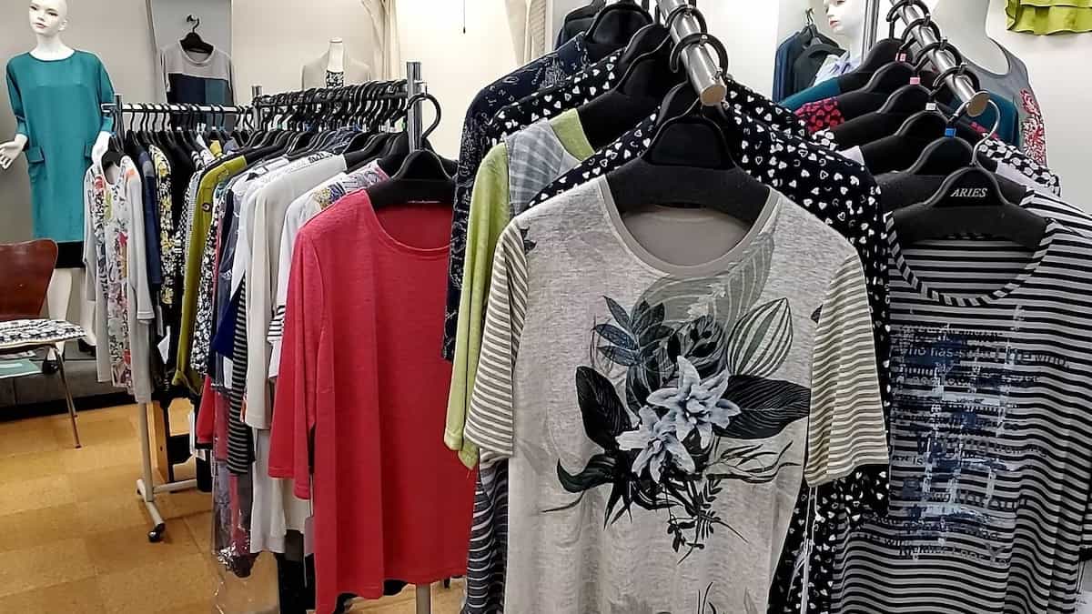 婦人服　ぬなみ