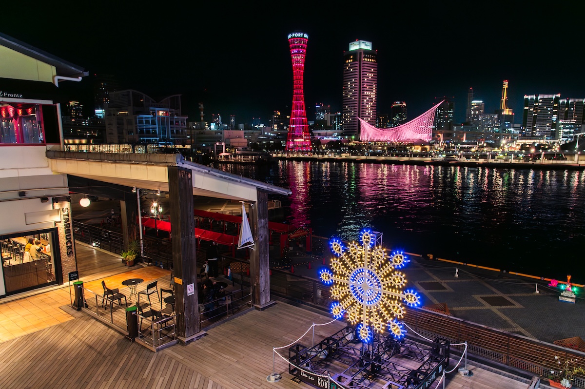 神戸ハーバーランドumie モザイク ２Fデッキ「海の広場」