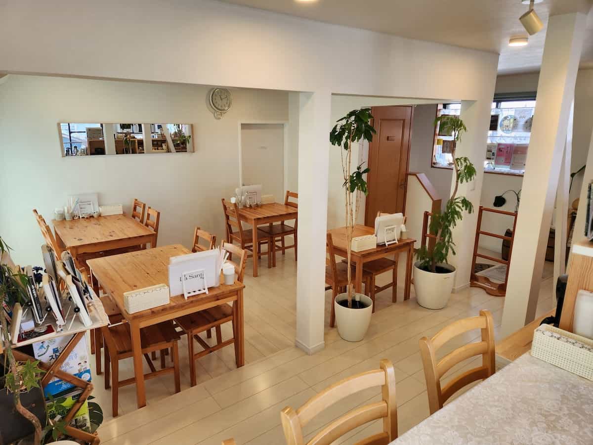 아담한 찻집 카페 라상떼