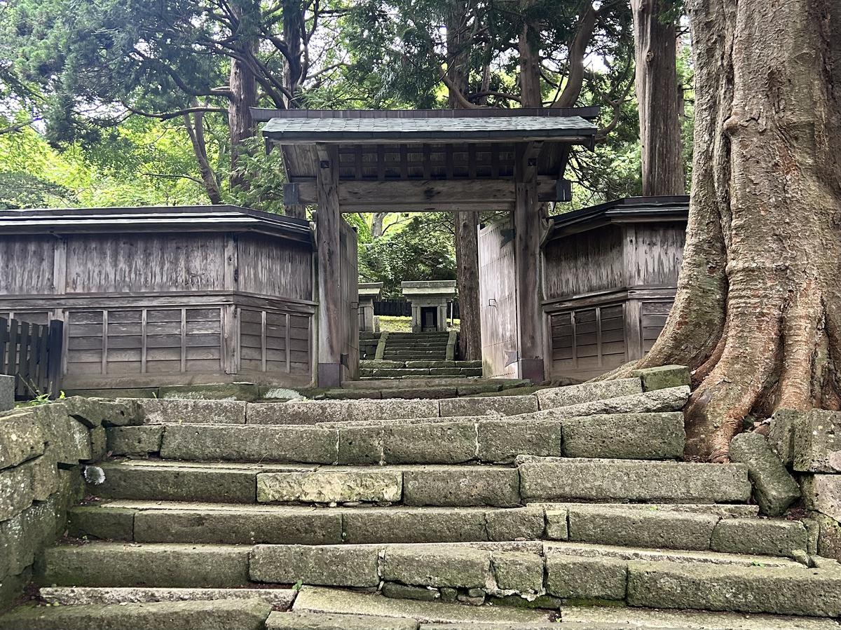 松前藩主松前家墓所