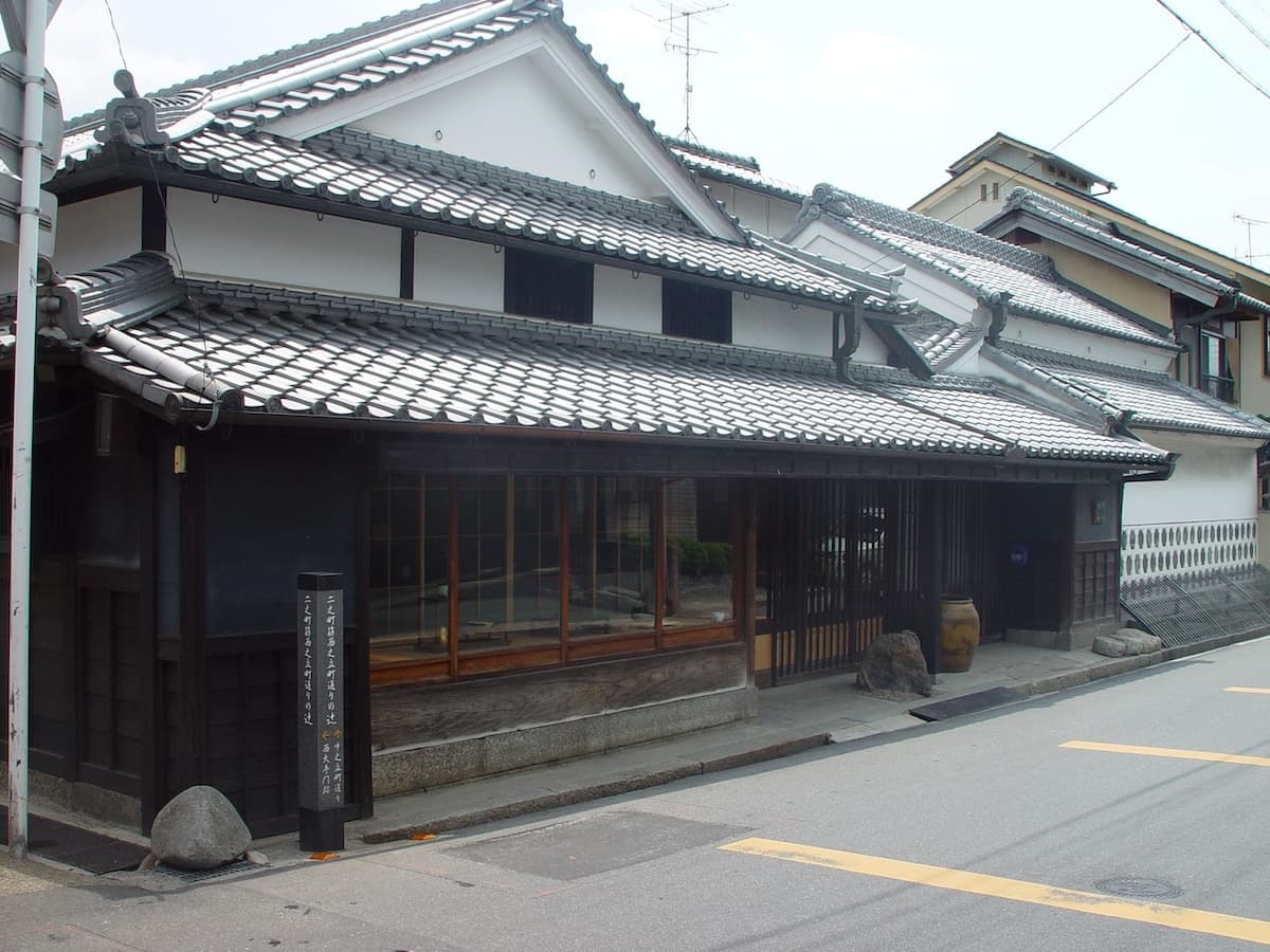 Teramura Family Residence Main House's image 1
