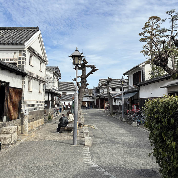 倉敷考古館から東に流れる水路