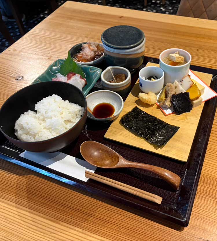 僖ニ成ル食 京橋