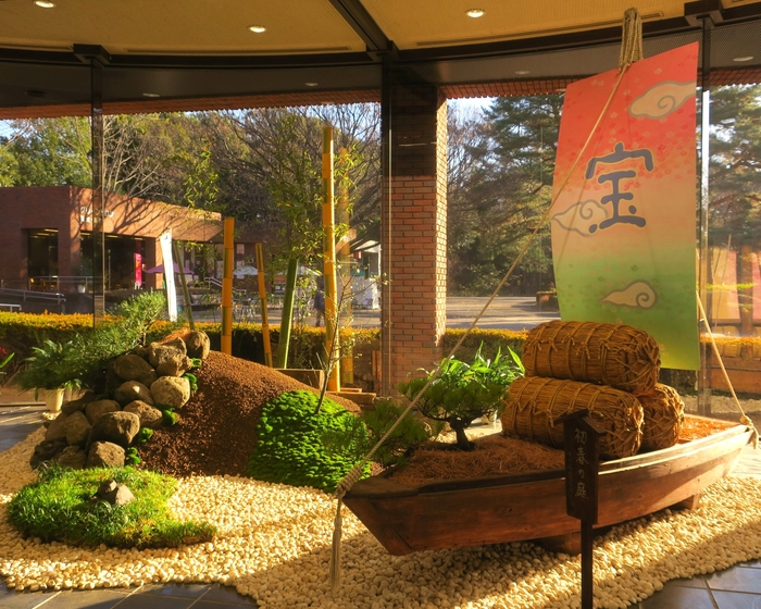 1/2-11新春の植物展・小学生の絵画展