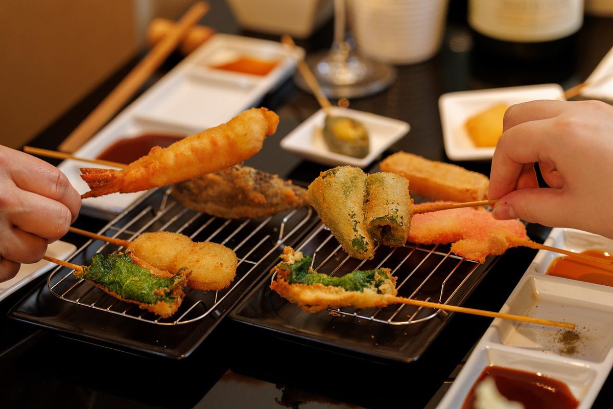 Arashiyama Kushibun（Deep-fried skewers）